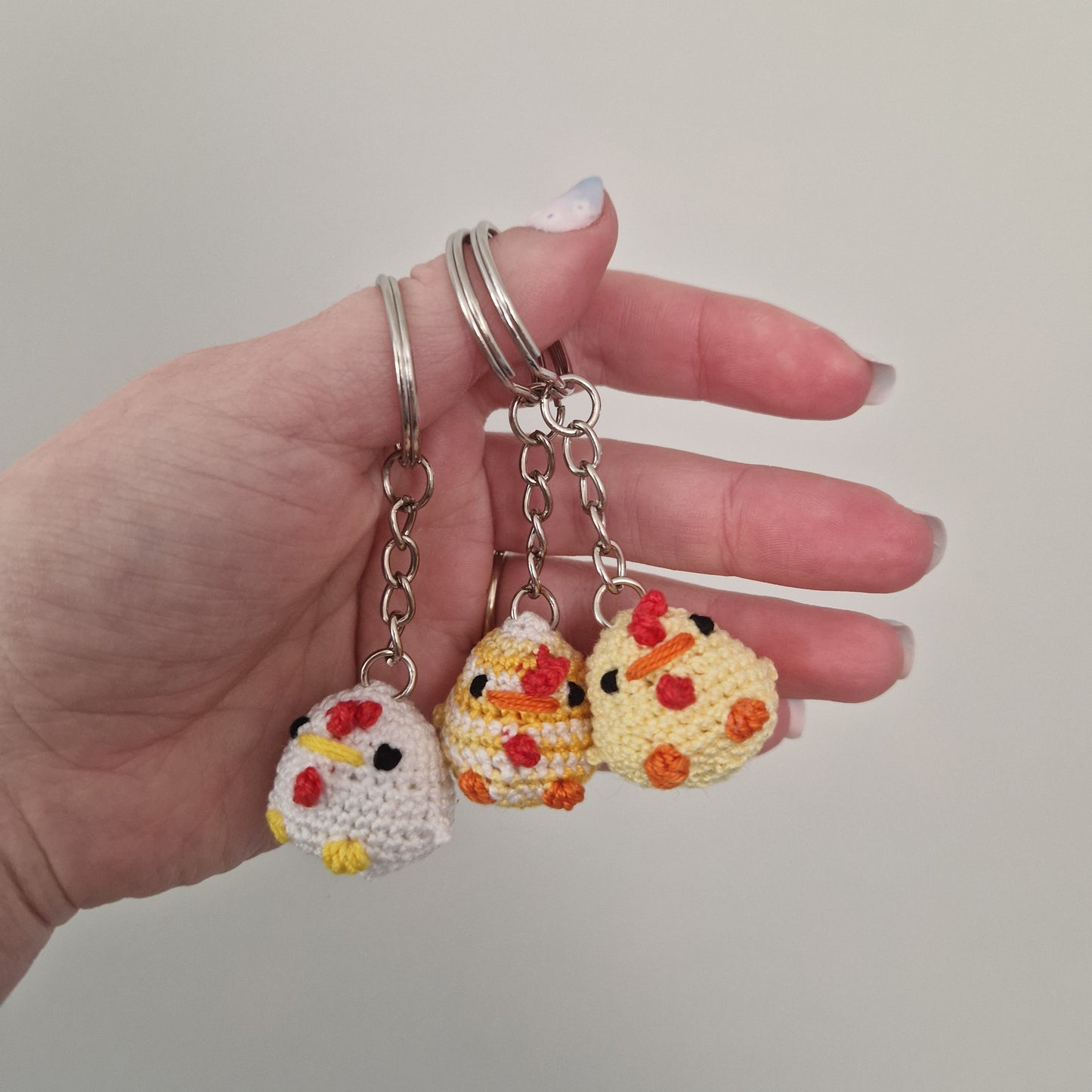 Chicken micro crochet keyring