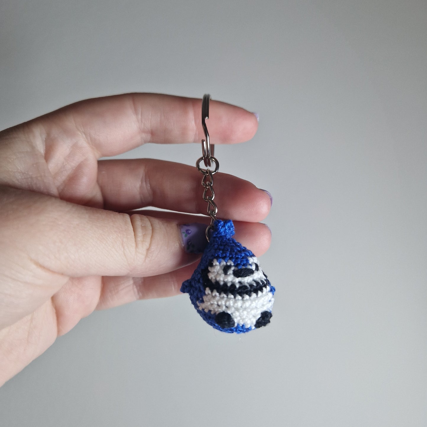 Blue Jay yarn micro crochet keyring