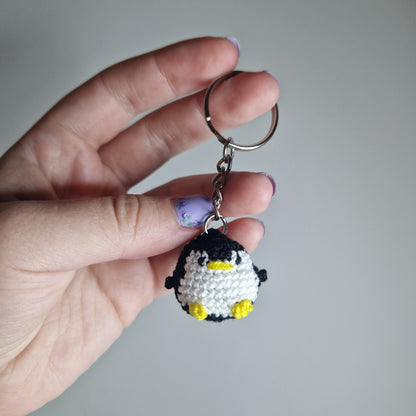 Penguin lace yarn micro crochet keyring