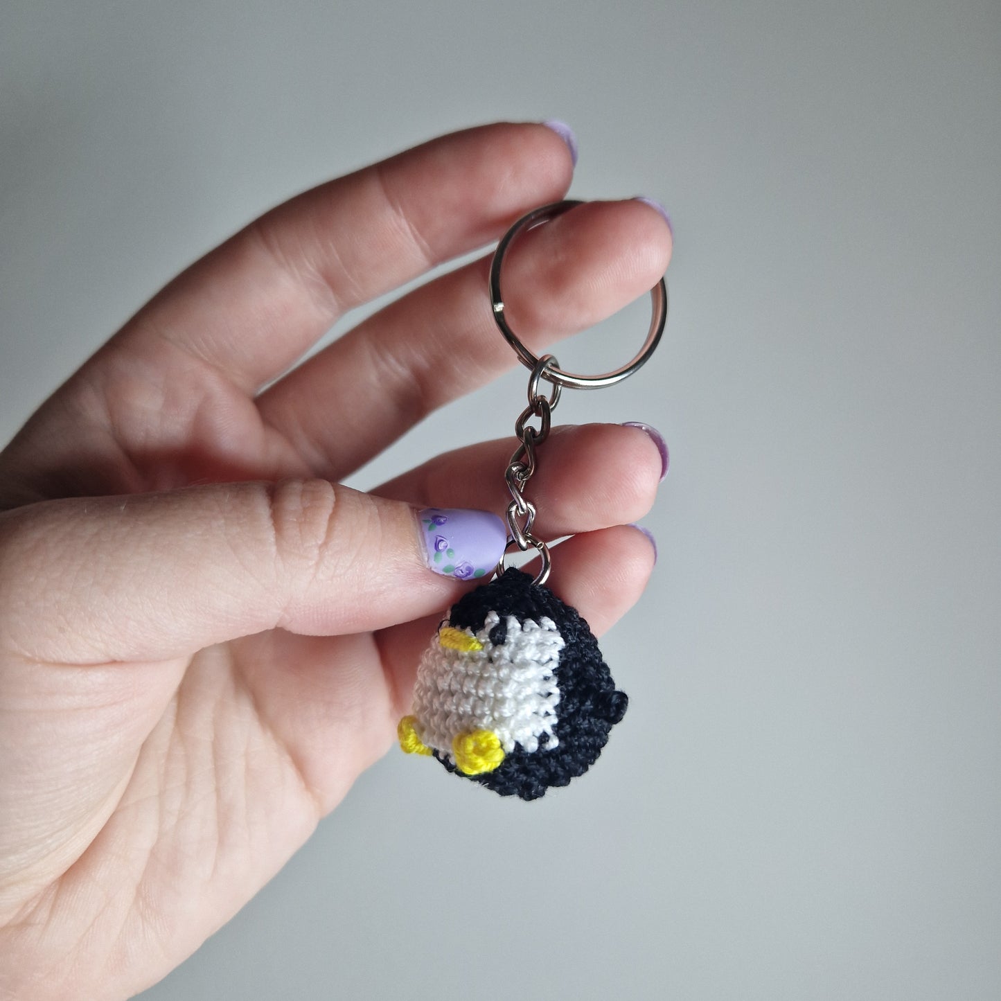 Penguin lace yarn micro crochet keyring