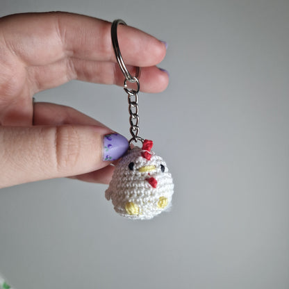 Light yellow lace yarn micro crochet keyring