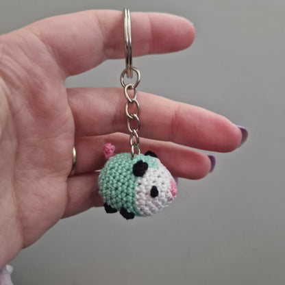 Opossum micro crochet keyring