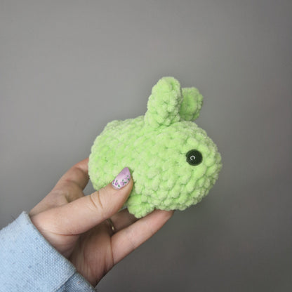 Bunny rabbit small crochet plushie