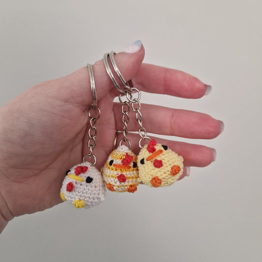 Chicken micro crochet keyring