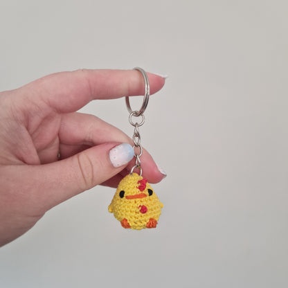 Chicken micro crochet keyring