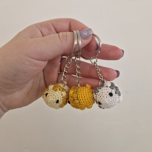 Lion micro crochet keyring