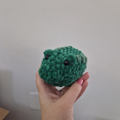 Dark green alligator / crocodile crochet plushie