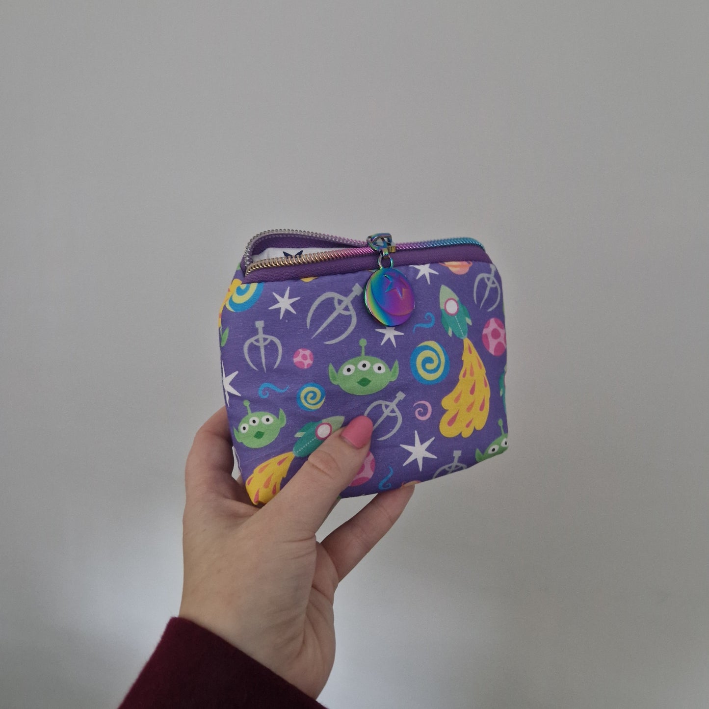 Alien mini triangle shaped pouch cosmetic bag with zipper pull