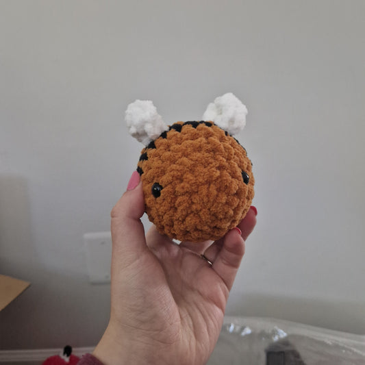 Golden yellow bumble bee crochet plushie