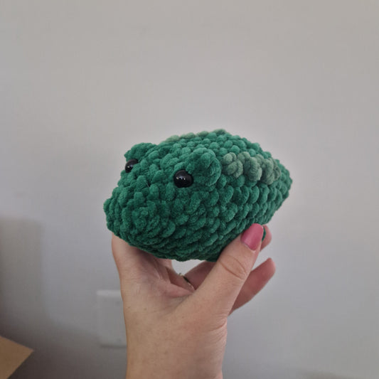 Dark green alligator / crocodile crochet plushie