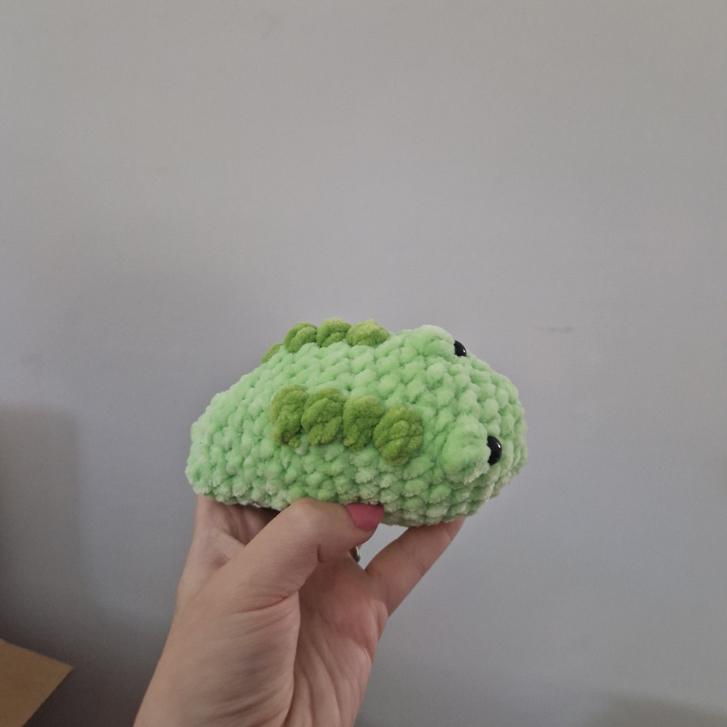 Light green alligator / crocodile crochet plushie