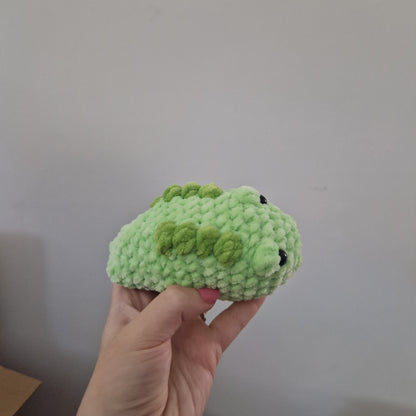 Light green alligator / crocodile crochet plushie
