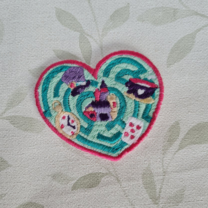 Red Queen's Maze iron-on embroidered patch
